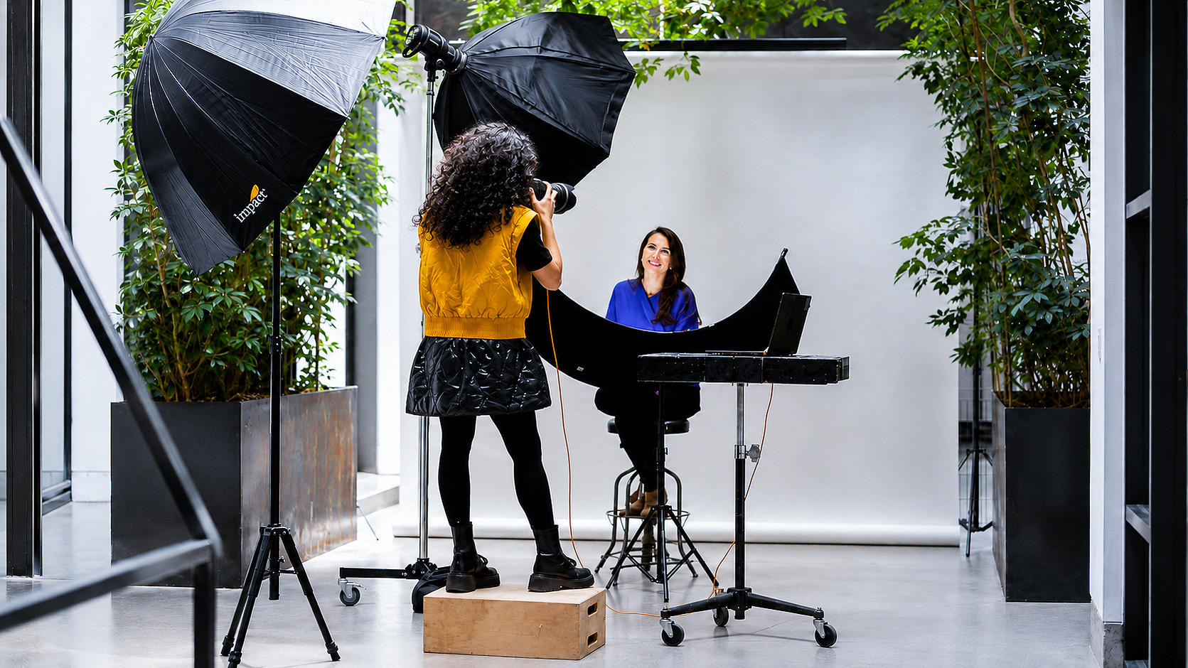 Instant studio headshot setup